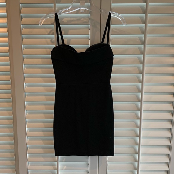 Sexy black minidress - Picture 1 of 2